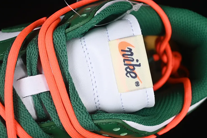 All Categories Nk SB Dunk Series Nk SB Dunk Low Low-top Sneakers H11 Special Offer Off-White x Futura x Dunk OW Joint Sneakers CT0856-100